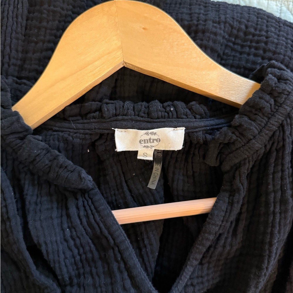 Entro Black Women's Blouse - Picture 3 of 3